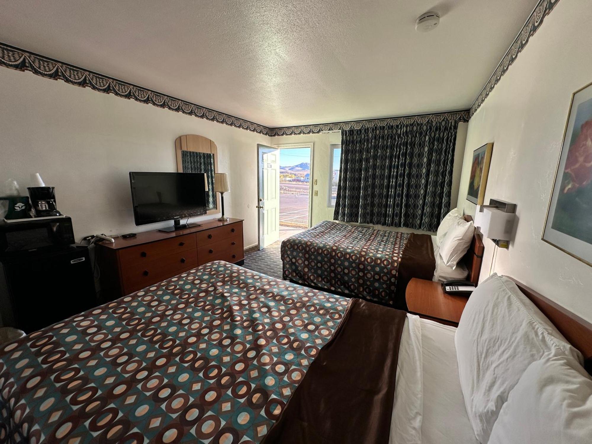 Ramblin Rose Motel Kingman Exterior photo